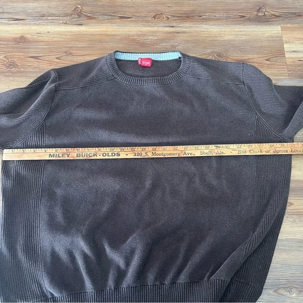 Levi’s sweater men’s size XL, brown, 100% cotton, preowned
